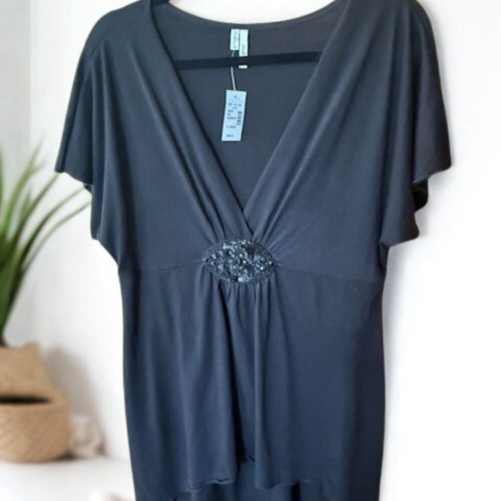 Maurices Chic Black Flutter Sleeve Tunic – Size XL